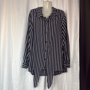 Susan Graver Black and White Long Sleeve Button Down Shirt